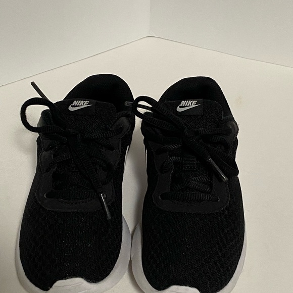 Nike Tanjun Black Lace Up Size 13.5C Good Condition - Picture 5 of 8